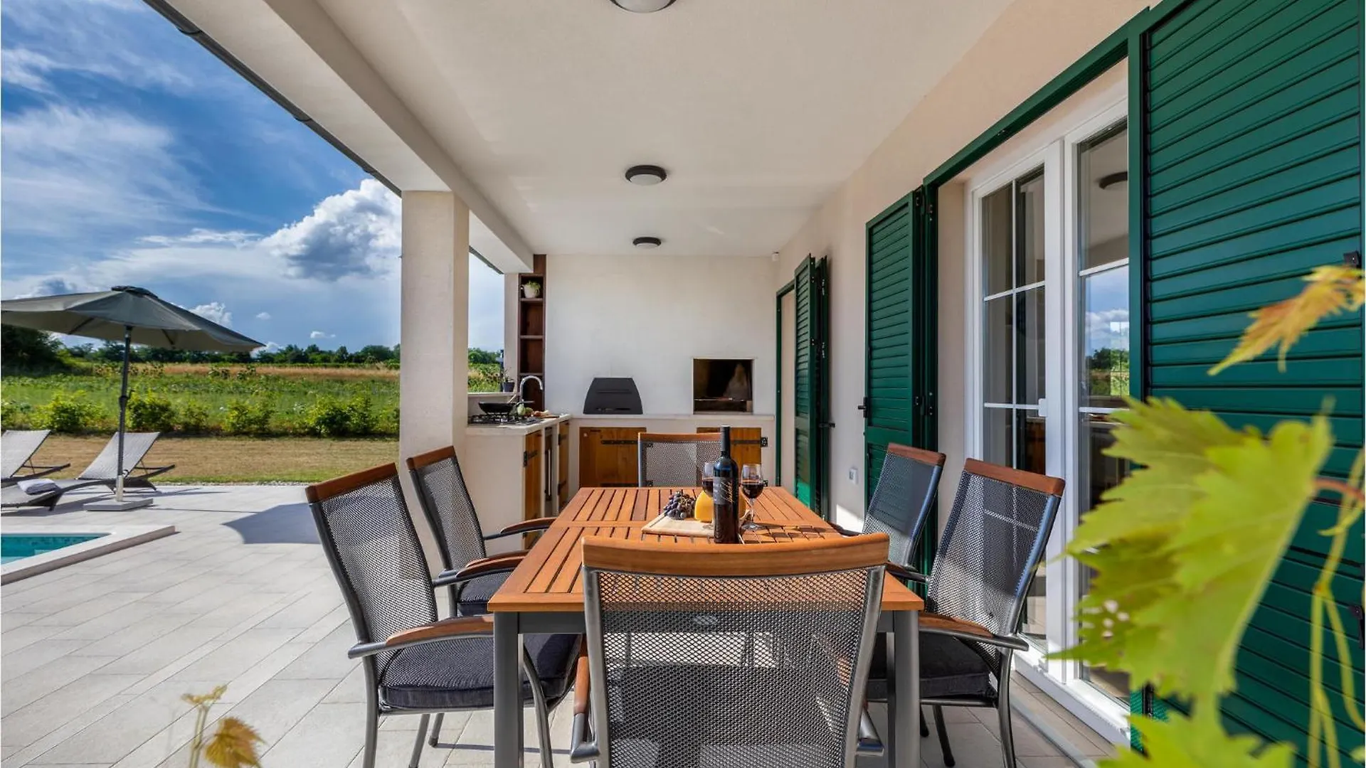 Amazing Home In Zminj Bencici Dom wakacyjny