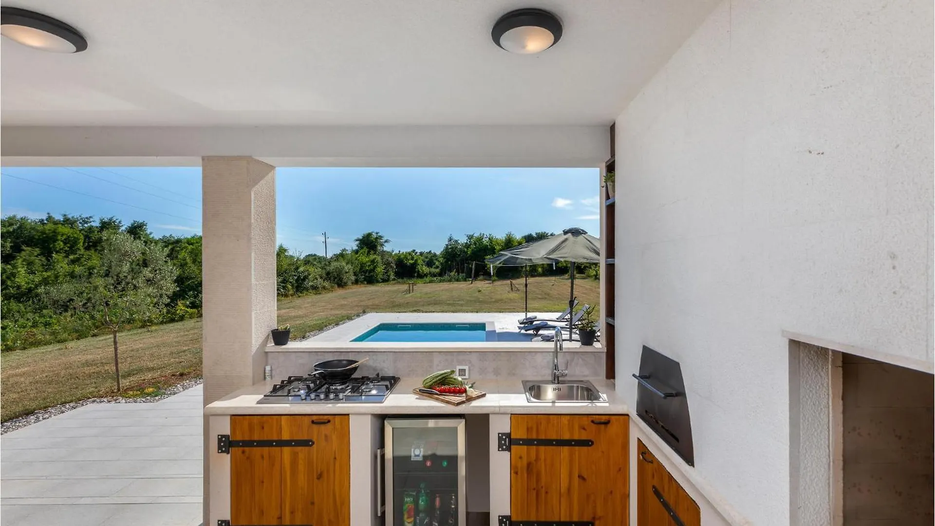 Dom wakacyjny Amazing Home In Zminj Bencici Chorwacja